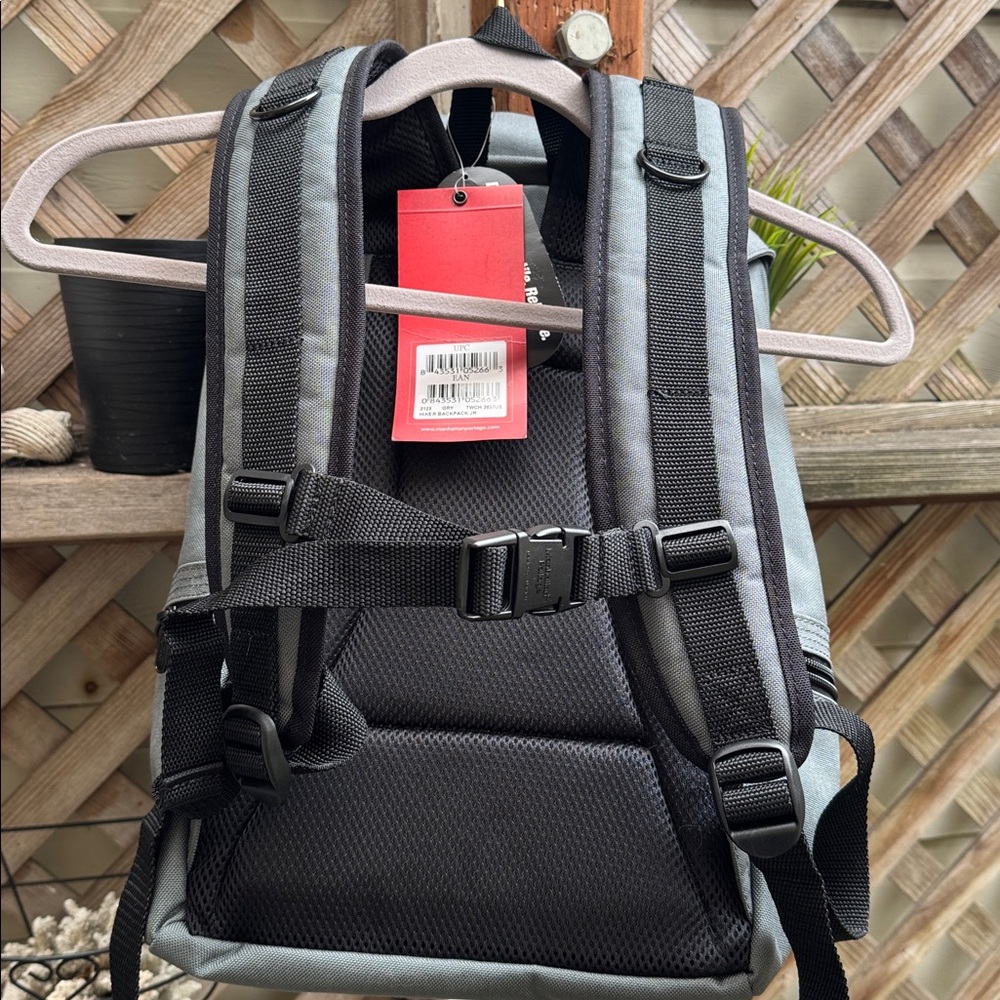 Manhattan Portage Hiker Backpack Jr. Grey 17” L
NWT - Picture 3 of 7
